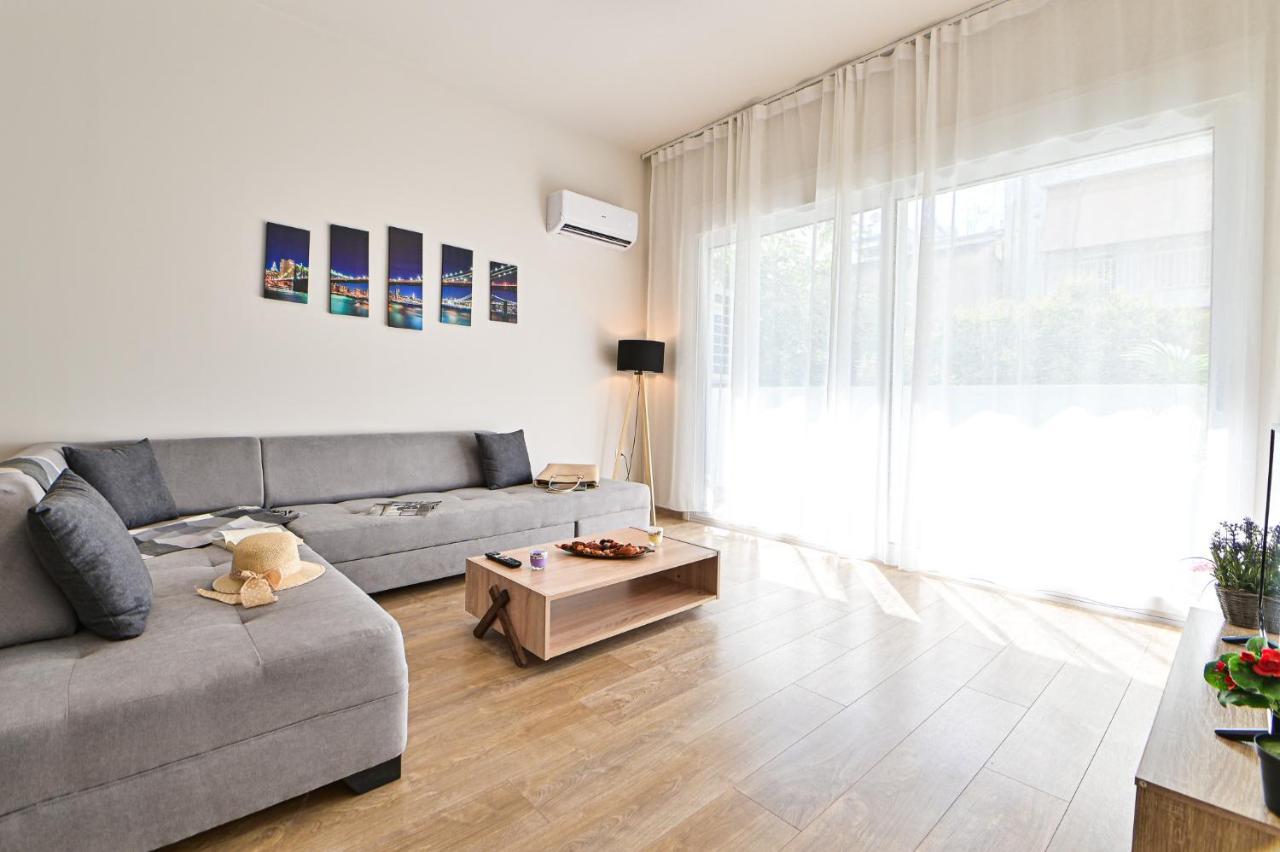 Thisean Modern Suites By Athens Stay ภายนอก รูปภาพ